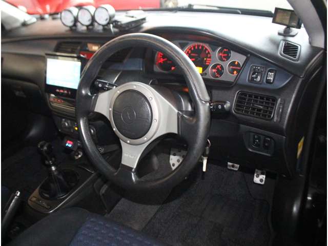 三菱 ランサー ２．０ ＧＳＲ ＶＩＩＩ ４ＷＤ H15年 (関東) 99