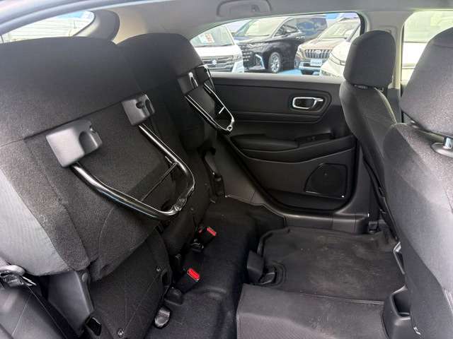 ホンダ ヴェゼル １．５ Ｅ：ＨＥＶ Ｘ ４ＷＤ R4年 (甲信越・北陸) 99