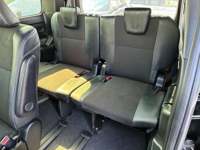 トヨタ ノア ２．０ ＳＩ ＷＸＢＩＩＩ R3年 (関東) 99
