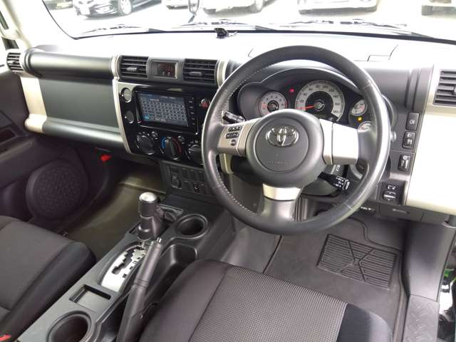 トヨタ ＦＪ　クルーザー ４．０ カラーパッケージ ４ＷＤ H26年 (関東) 99