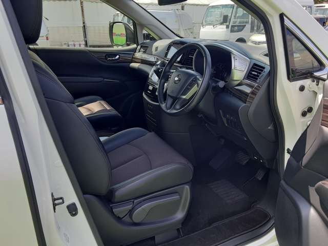 日産 エルグランド ２．５ ２５０ハイウェイスターＳ H30年 (関東) 99