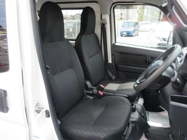 ダイハツ ハイゼットカーゴ ６６０ デラックス ４ＷＤ R4年 (関東) 99