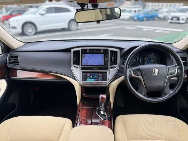 トヨタ クラウン　ハイブリッド ハイブリッド ２．５ ロイヤル H25年 (近畿) 99