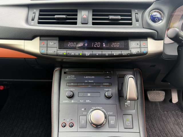 レクサス ＣＴ２００ｈ バージョンＬ H29年 (近畿) 99