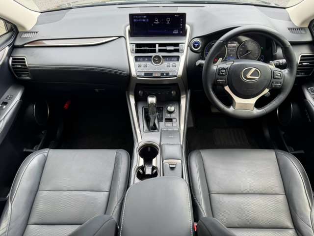 レクサス ＮＸ３００ｈ バージョンＬ H29年 (近畿) 99