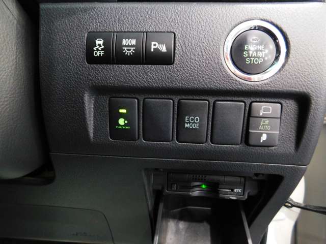 トヨタ ヴェルファイア ２．４ Ｚ ゴールデンアイズＩＩ H25年 (近畿) 99