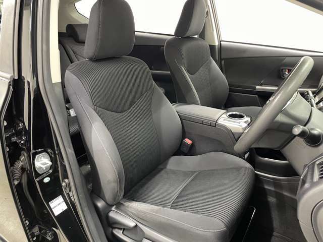 トヨタ プリウスΑ １．８ Ｓ H27年 (近畿) 99