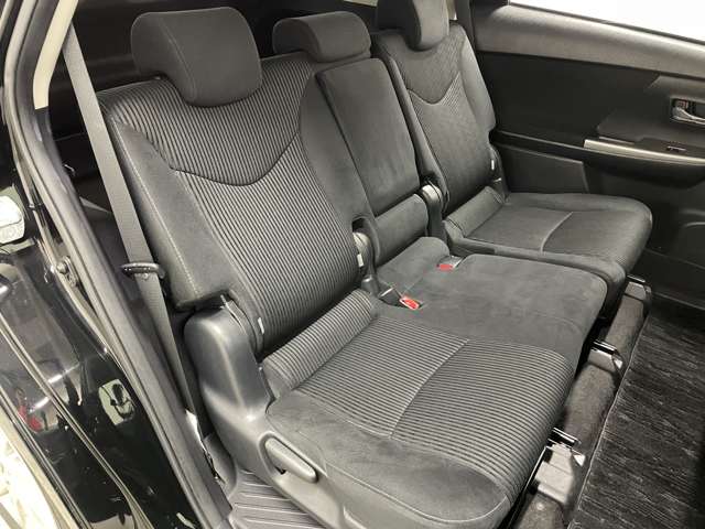 トヨタ プリウスΑ １．８ Ｓ H27年 (近畿) 99