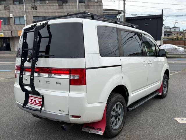 三菱 デリカ　Ｄ：５ ２．２ Ｄ パワーパッケージ ディーゼルターボ ４ＷＤ H29年 (近畿) 99
