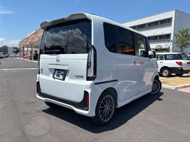 ホンダ Ｎ　ＢＯＸ カスタム ６６０ ターボ R8年 (九州・沖縄) 99