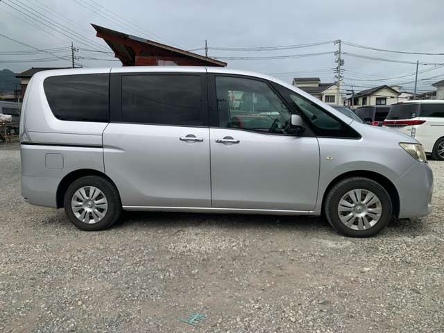 日産 セレナ ２．０ ２０Ｘ H23年 (関東) 99