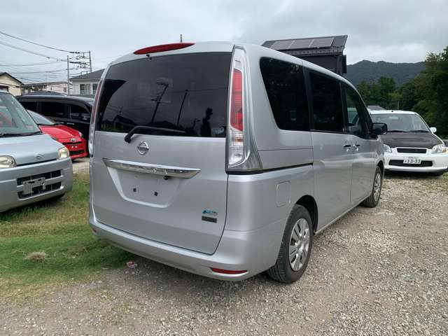 日産 セレナ ２．０ ２０Ｘ H23年 (関東) 99