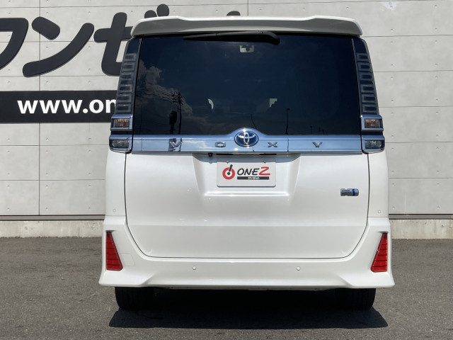 トヨタ ヴォクシー １．８ ハイブリッド ＺＳ 煌ＩＩＩ R3年 () 99