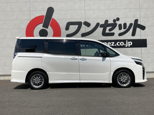トヨタ ヴォクシー １．８ ハイブリッド ＺＳ 煌ＩＩＩ R3年 () 99