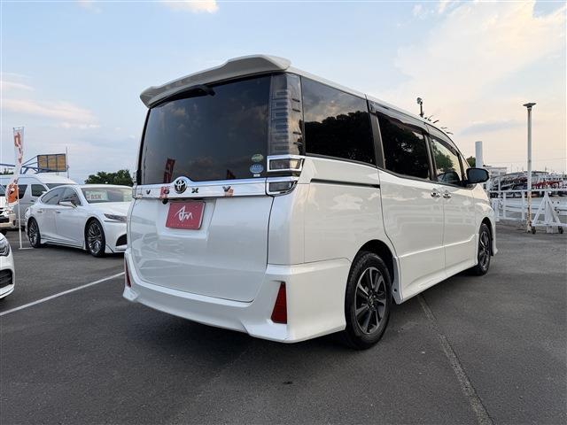トヨタ ヴォクシー ２．０ ＺＳ 煌 H30年 (九州・沖縄) 99