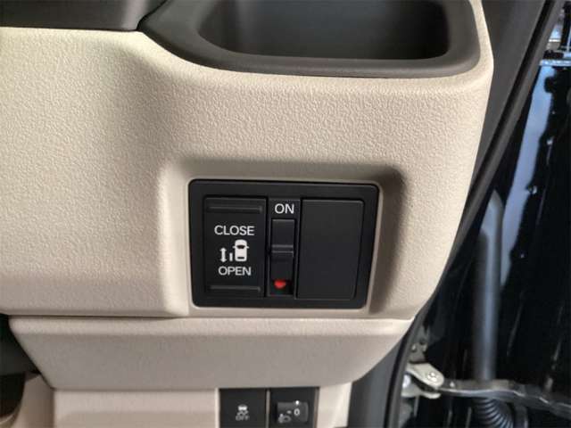 ホンダ Ｎ　ＢＯＸ ６６０ R8年 (近畿) 99
