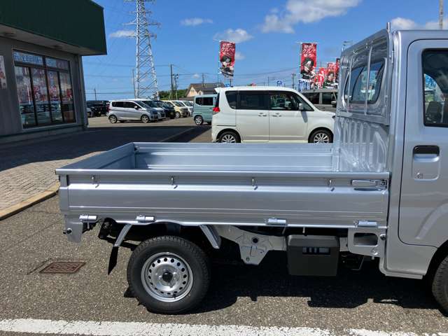 ダイハツ ハイゼットトラック ６６０ スタンダード ３方開 ４ＷＤ R8年 () 99