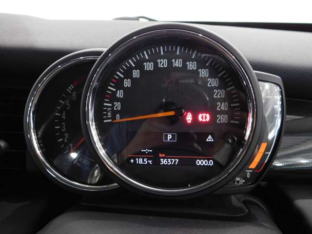 ミニ ミニ クーパーＳ ３ドア ＤＣＴ R1年 (近畿) 99