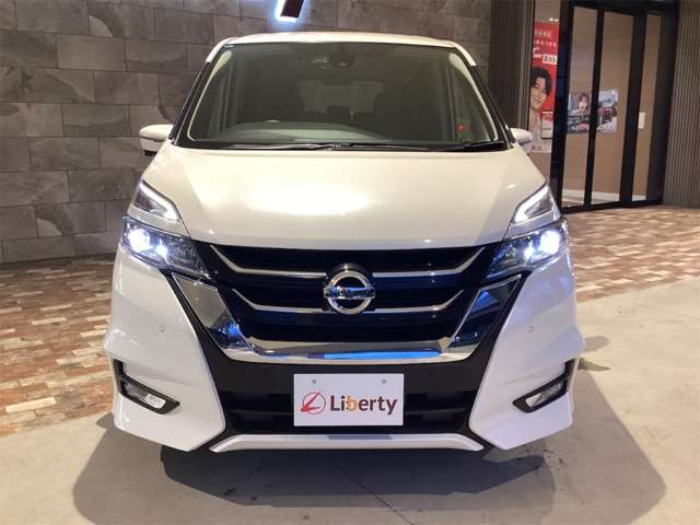 日産 セレナ ２．０ ハイウェイスター ＶセレクションＩＩ R1年 (近畿) 99