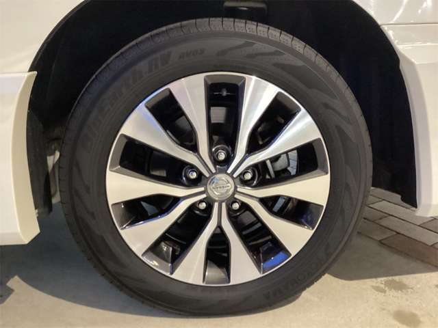 日産 セレナ ２．０ ハイウェイスター ＶセレクションＩＩ R1年 (近畿) 99