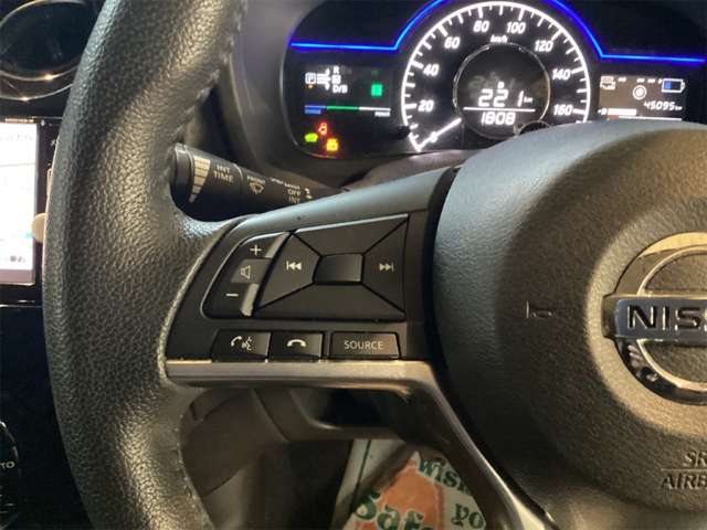 日産 ノート １．２ Ｅ－ＰＯＷＥＲ メダリスト H28年 (近畿) 99