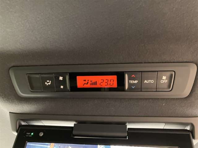 トヨタ ヴォクシー ２．０ ＺＳ 煌ＩＩ R1年 (近畿) 99