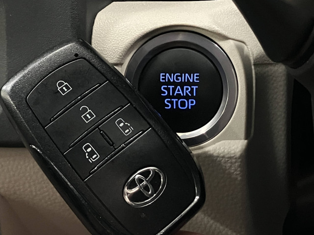 トヨタ シエンタ １．５ Ｚ R4年 (近畿) 99