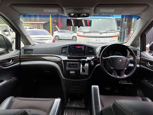 日産 エルグランド ２．５ ２５０ハイウェイスターＳ ４ＷＤ H30年 (近畿) 99