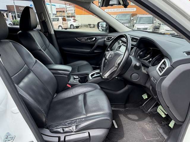 日産 エクストレイル ２．０ ２０Ｘ エマージェンシーブレーキパッケージ ３列車 ４ＷＤ H26年 (東海) 99