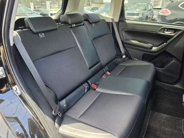 スバル フォレスター ２．０ Ｓ リミテッド ４ＷＤ H28年 (東海) 99