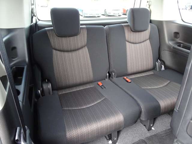日産 セレナ ２．０ ハイウェイスター Ｓ－ＨＹＢＲＩＤ H26年 (関東) 99