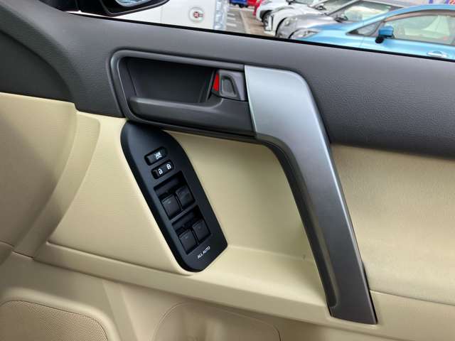 トヨタ ランドクルーザープラド ２．７ ＴＸ ４ＷＤ H29年 (関東) 99