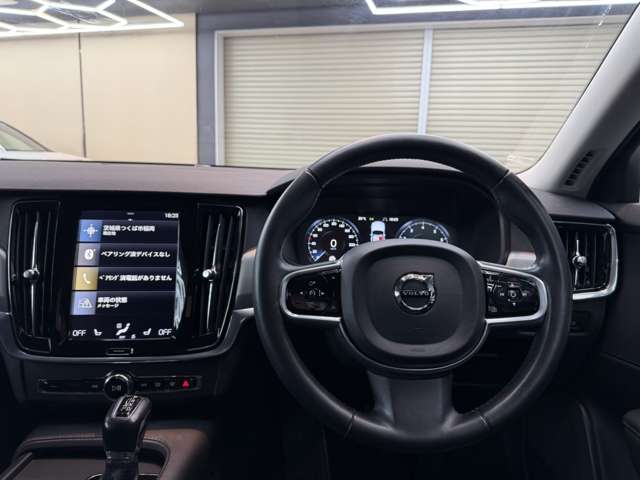 ボルボ Ｖ９０ Ｔ５　モメンタム H30年 (関東) 99