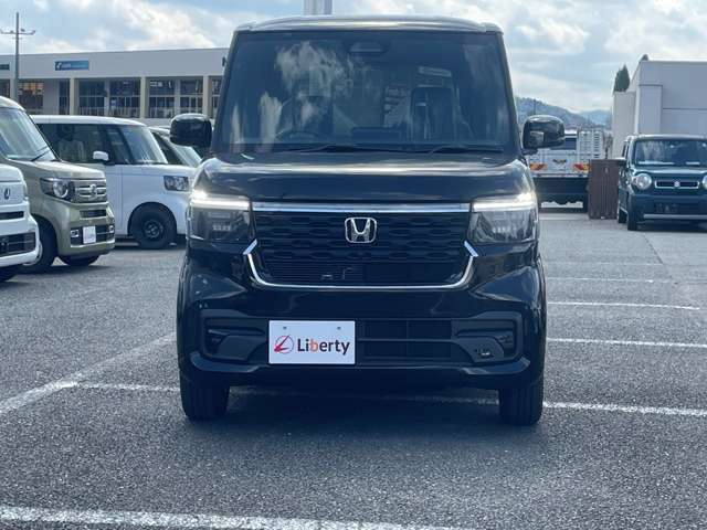 ホンダ Ｎ　ＢＯＸ カスタム ６６０ ４ＷＤ R8年 (近畿) 99