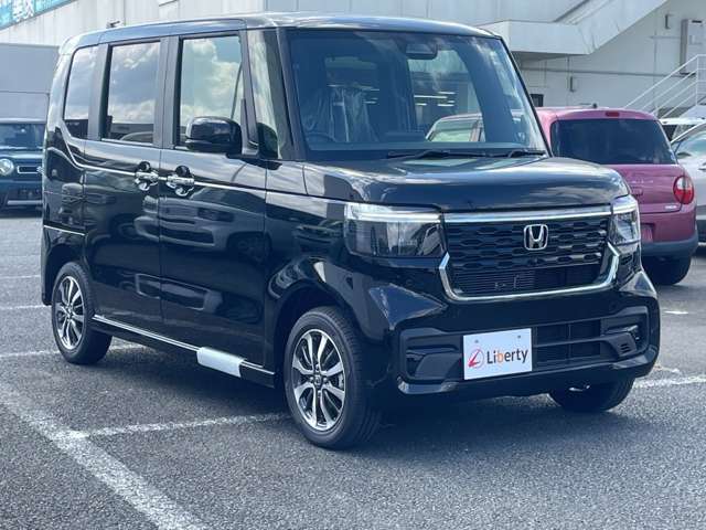 ホンダ Ｎ　ＢＯＸ カスタム ６６０ ４ＷＤ R8年 (近畿) 99
