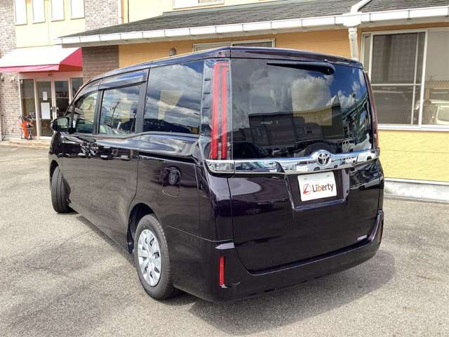 トヨタ ノア ２．０ Ｘ R3年 (近畿) 99