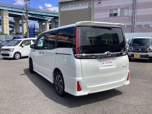 トヨタ ノア ２．０ ＳＩ ＷＸＢＩＩＩ R3年 (近畿) 99
