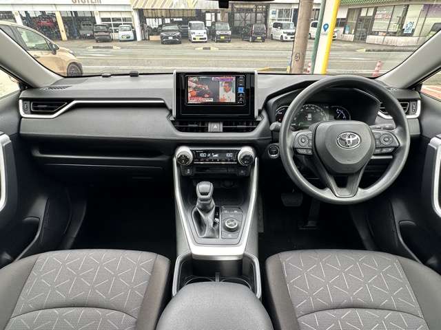 トヨタ ＲＡＶ４ ２．５ ハイブリッド Ｘ Ｅ－ＦＯＵＲ ４ＷＤ R6年 (東海) 99