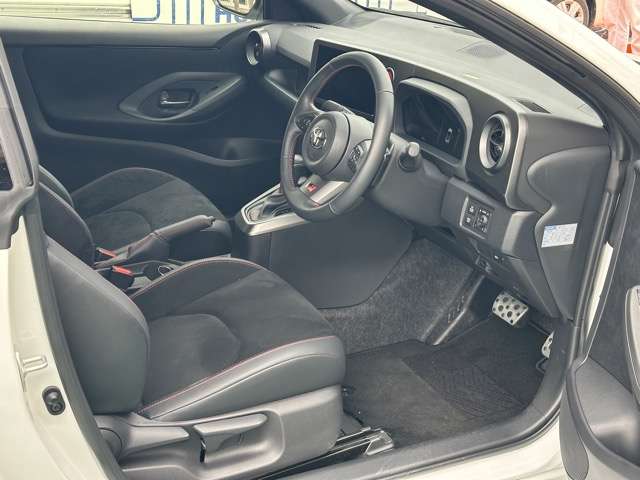 トヨタ ＧＲヤリス １．６ ＲＺ ハイ パフォーマンス ＧＲ－ＤＡＴ ４ＷＤ R7年 () 99