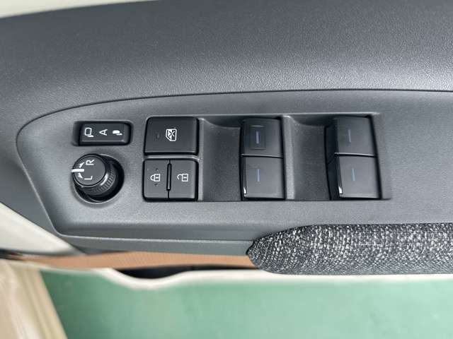 トヨタ シエンタ １．５ Ｚ R6年 (東海) 99