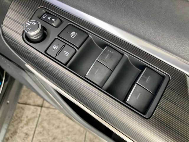 トヨタ ハリアー ２．０ Ｚ レザーパッケージ ４ＷＤ R5年 (北海道) 99