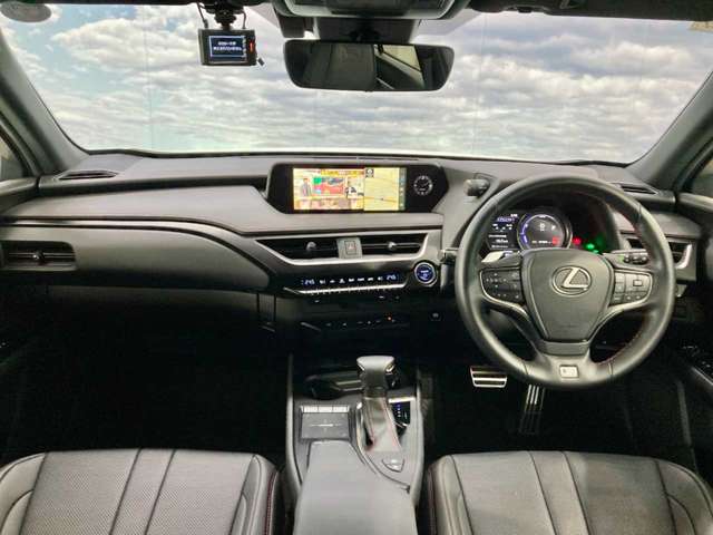 レクサス ＵＸ２５０ｈ ２５０Ｈ Ｆスポーツ ４ＷＤ R4年 (北海道) 99