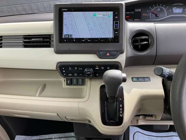 ホンダ Ｎ　ＢＯＸ ６６０ Ｇ Ｌ ホンダセンシング R1年 (関東) 99