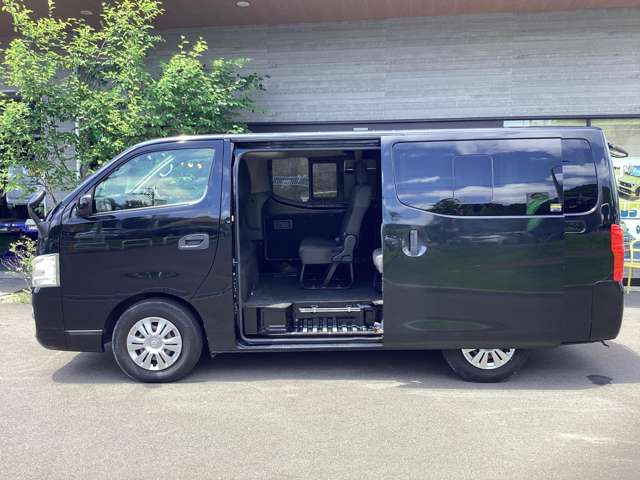 日産 ＮＶ３５０キャラバン　ワゴン ２．５ ＤＸ ロングボディ 低床 H26年 (東北) 99