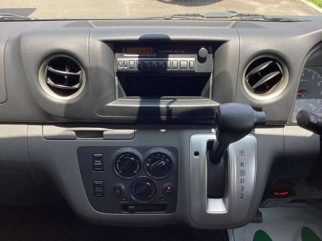 日産 ＮＶ３５０キャラバン　ワゴン ２．５ ＤＸ ロングボディ 低床 H26年 (東北) 99