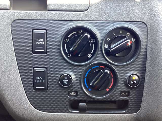 日産 ＮＶ３５０キャラバン　ワゴン ２．５ ＤＸ ロングボディ 低床 H26年 (東北) 99