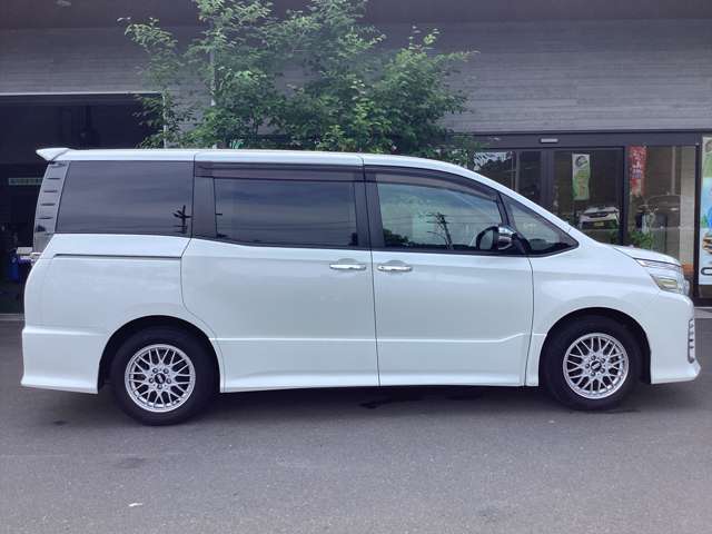 トヨタ ヴォクシー ２．０ ＺＳ 煌 H27年 (東北) 99