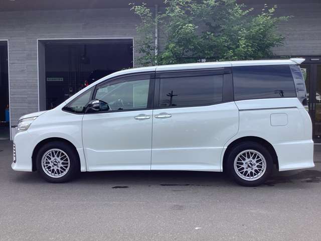 トヨタ ヴォクシー ２．０ ＺＳ 煌 H27年 (東北) 99