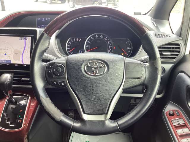トヨタ ヴォクシー ２．０ ＺＳ 煌 H27年 (東北) 99