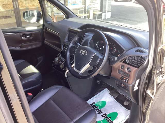 トヨタ エスクァイア ２．０ ＧＩ ４ＷＤ H27年 (東北) 99